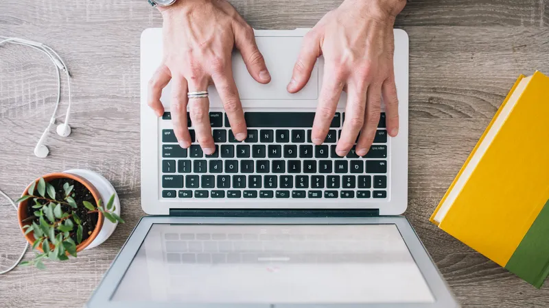Sourcing WordPress Themes and Plugins
